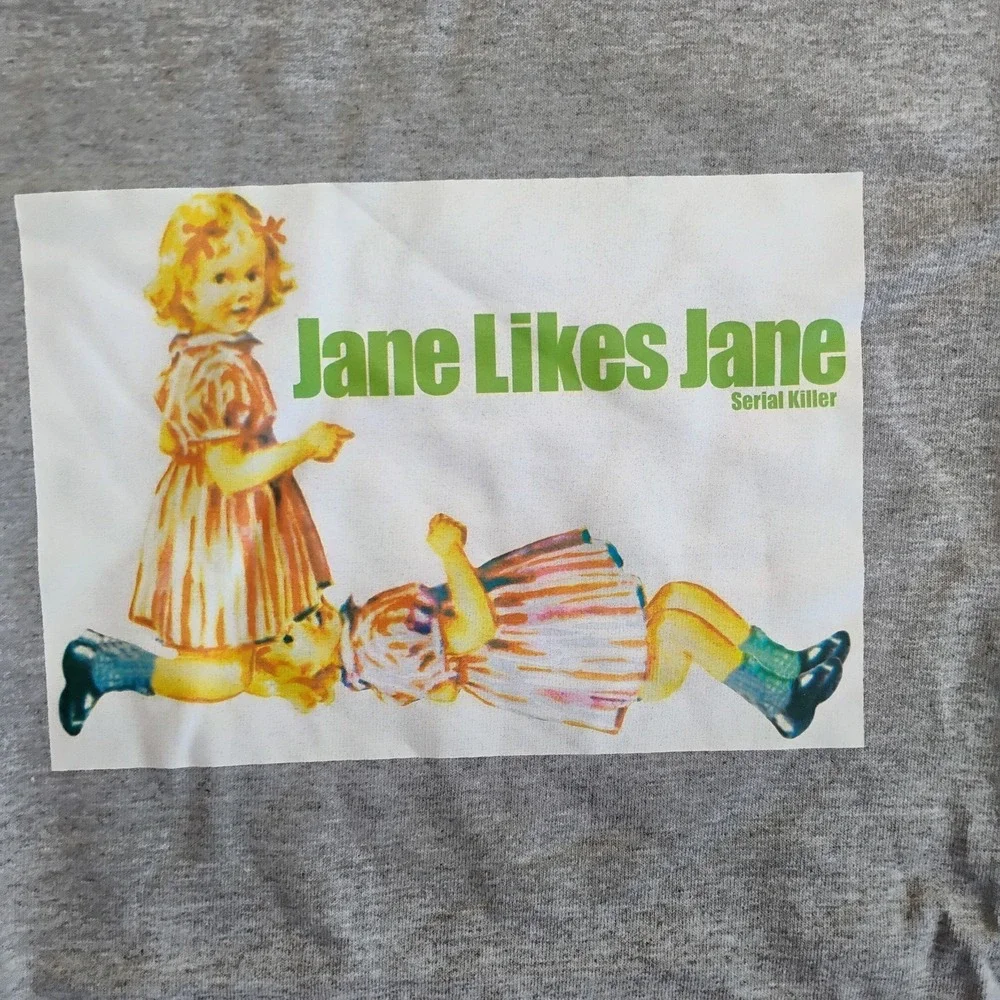 SERIAL KILLER Jane Likes Jane Graphic Parody T-Shirt Grey Size M Tee VTG 90s NOS